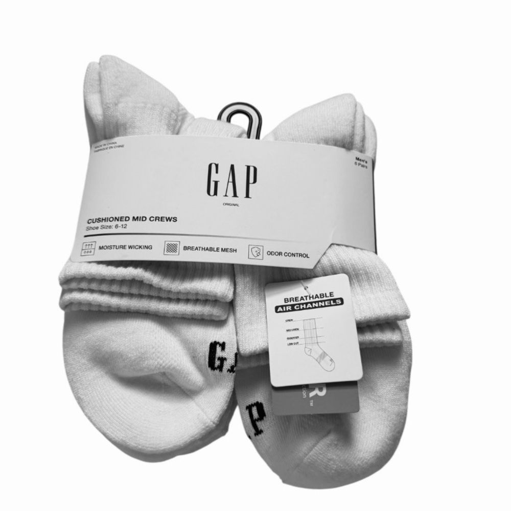 NEW 6 Pack Men’s Gap Cushioned Mid White Crews Socks